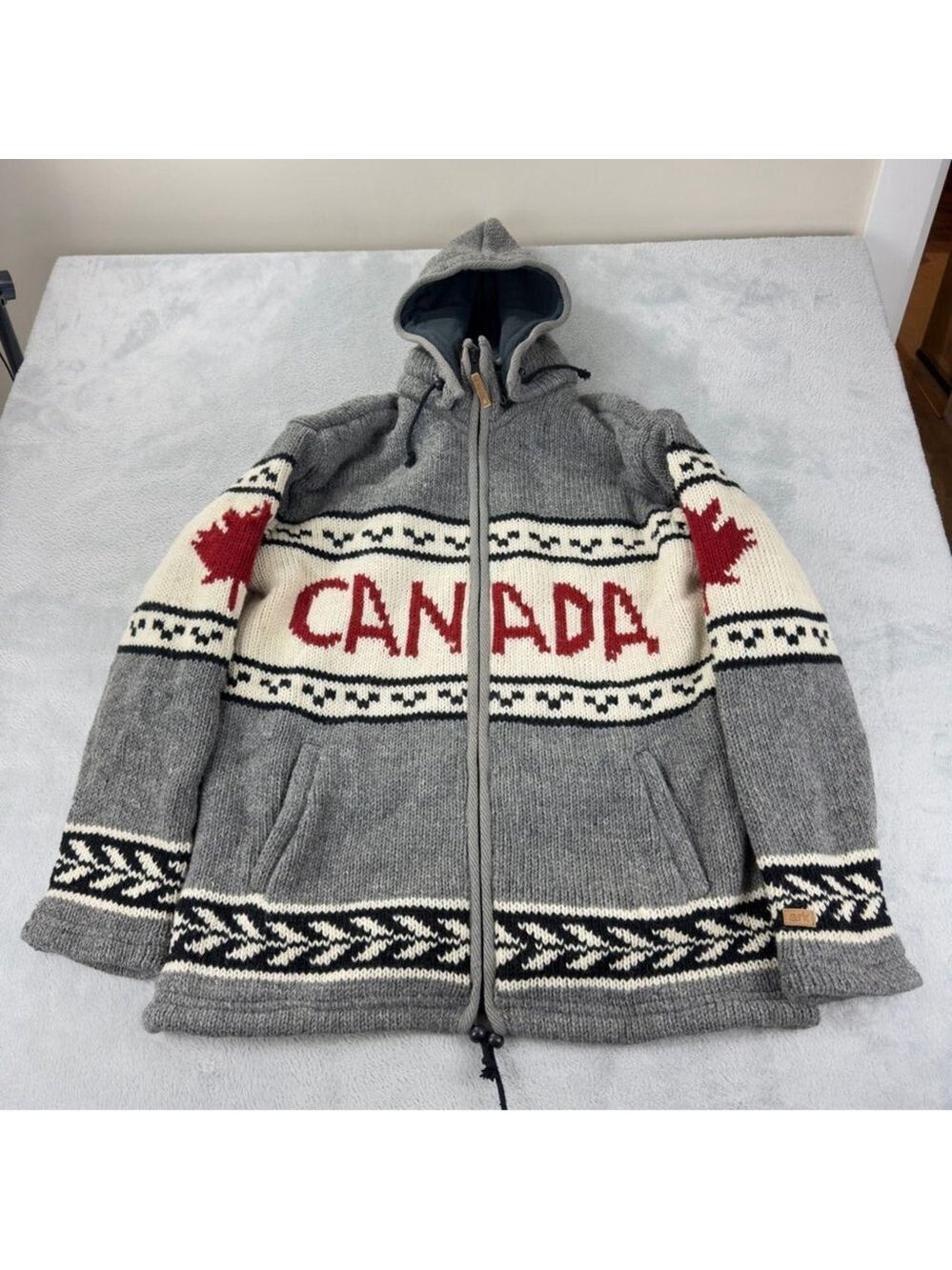 VTG Ark Imports Men's Size XXL 100% New Zealand Wool Cowichan Maple Leaf Jacket